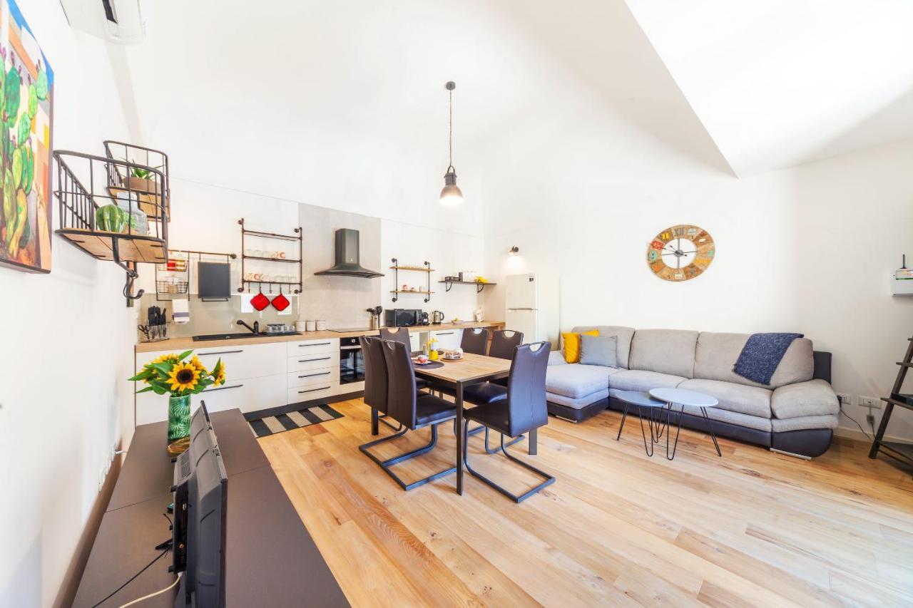 סירקוזה Vakalu-Piazza Duomo Charming Apartment מראה חיצוני תמונה